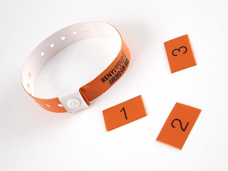 Vinyl polsbandjes met tab